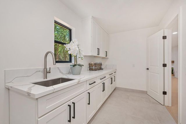 2021 Katherine Pl, Roseville, CA 95678