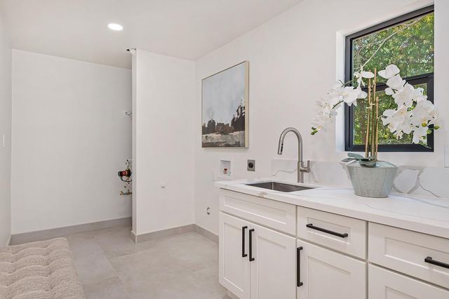 2021 Katherine Pl, Roseville, CA 95678