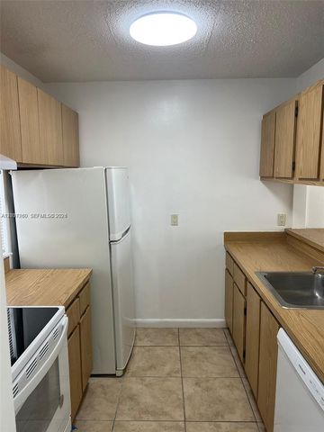8610 N Sherman Cir 504, Miramar, FL 33025