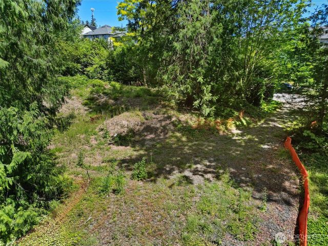 22783 SE 18th Street, Sammamish, WA 98075