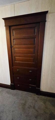 411 4th Ave Avenue, Charles City, IA 50616