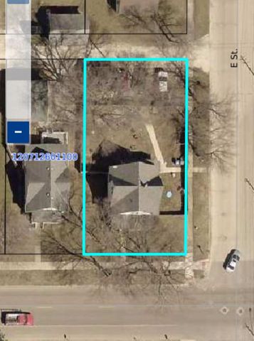 411 4th Ave Avenue, Charles City, IA 50616