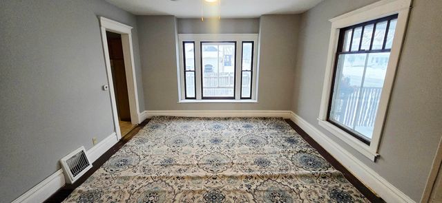 411 4th Ave Avenue, Charles City, IA 50616