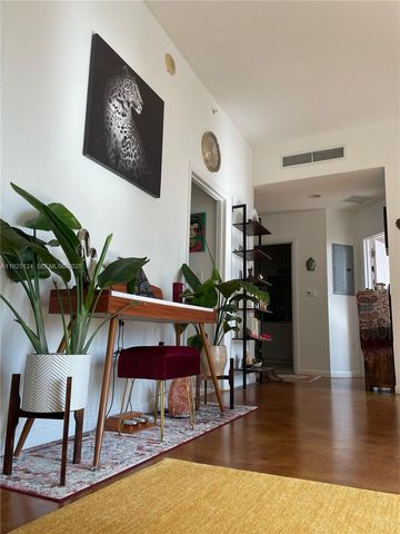 133 NE 2nd Ave 1512, Miami, FL 33132