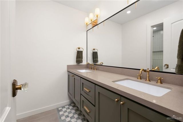 6205 N 17th Street, Mcallen, TX 78504