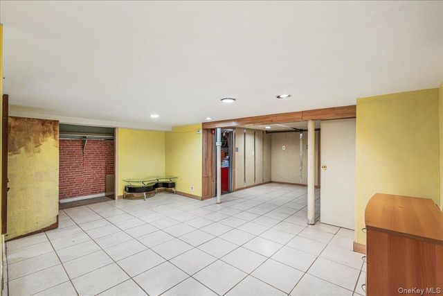 3921 48th Street, Sunnyside, NY 11104