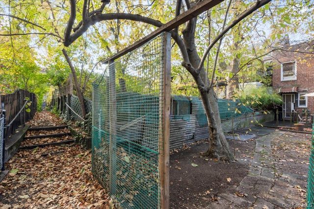 3921 48th Street, Sunnyside, NY 11104