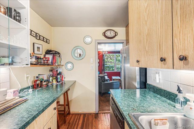 3921 48th Street, Sunnyside, NY 11104