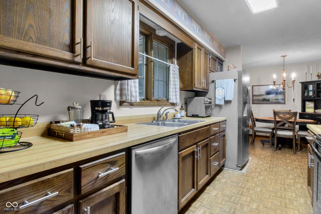 12353 Brompton Road, Carmel, IN 46033