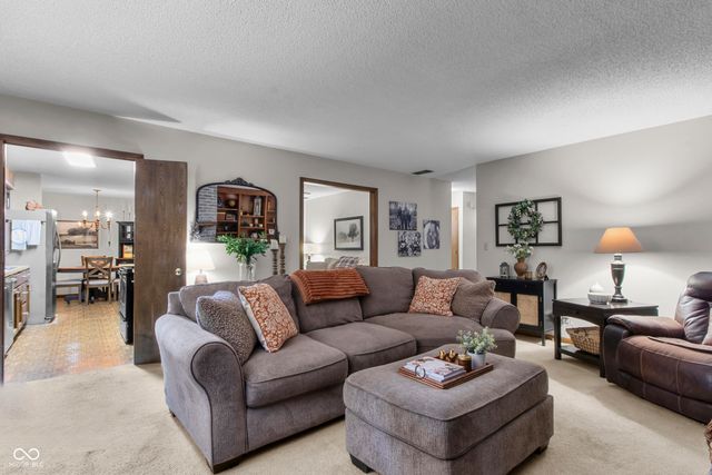 12353 Brompton Road, Carmel, IN 46033