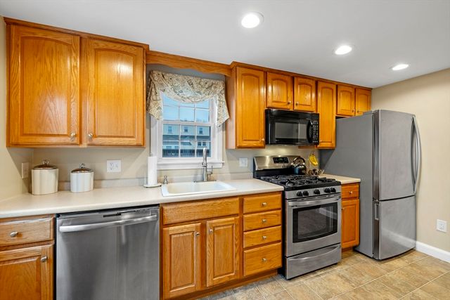 33 Jordan St, Beverly, MA 01915