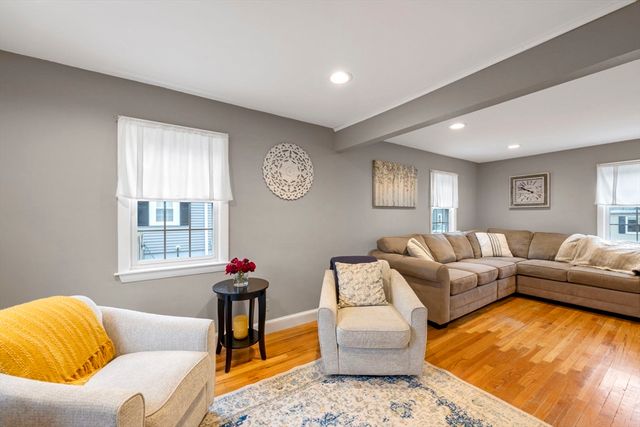 33 Jordan St, Beverly, MA 01915