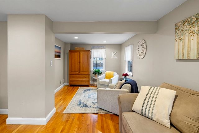 33 Jordan St, Beverly, MA 01915