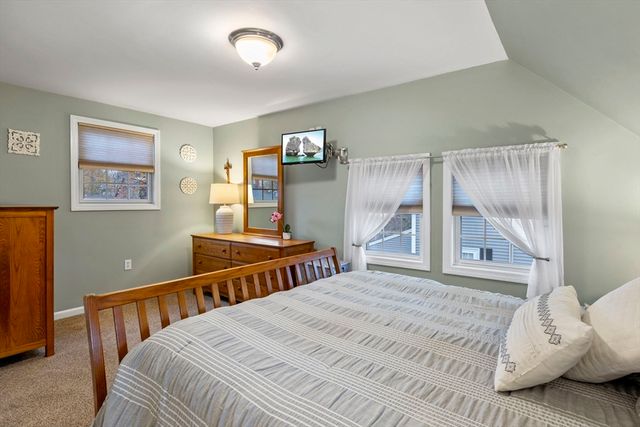 33 Jordan St, Beverly, MA 01915
