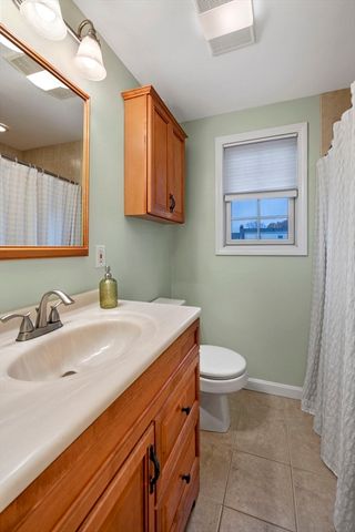 33 Jordan St, Beverly, MA 01915