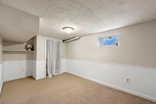 33 Jordan St, Beverly, MA 01915