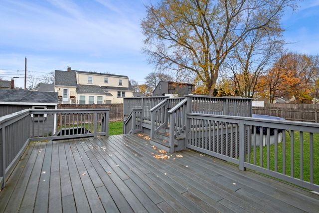 33 Jordan St, Beverly, MA 01915