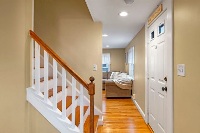 33 Jordan St, Beverly, MA 01915