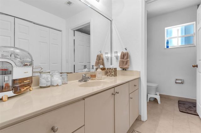 25237 SW 133rd Pl, Homestead, FL 33032