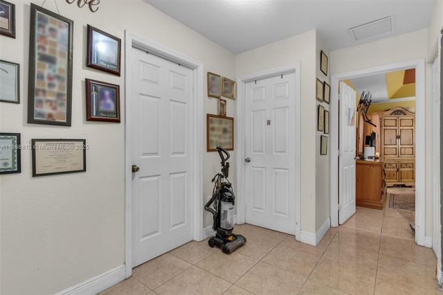 25237 SW 133rd Pl, Homestead, FL 33032