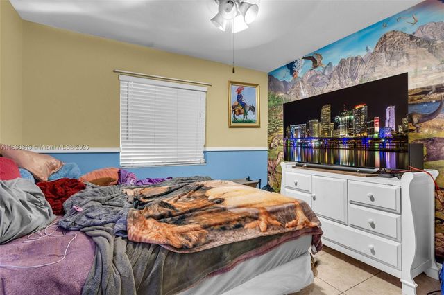 25237 SW 133rd Pl, Homestead, FL 33032