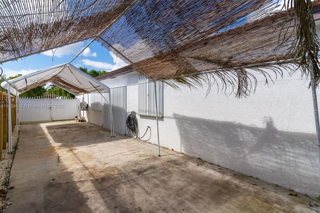 25237 SW 133rd Pl, Homestead, FL 33032