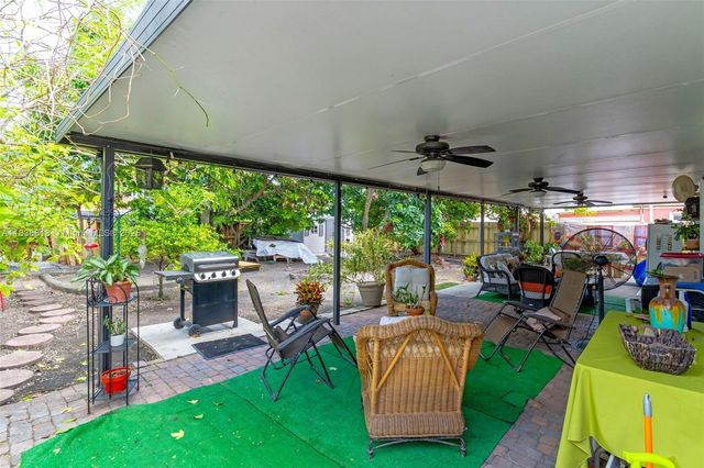 25237 SW 133rd Pl, Homestead, FL 33032