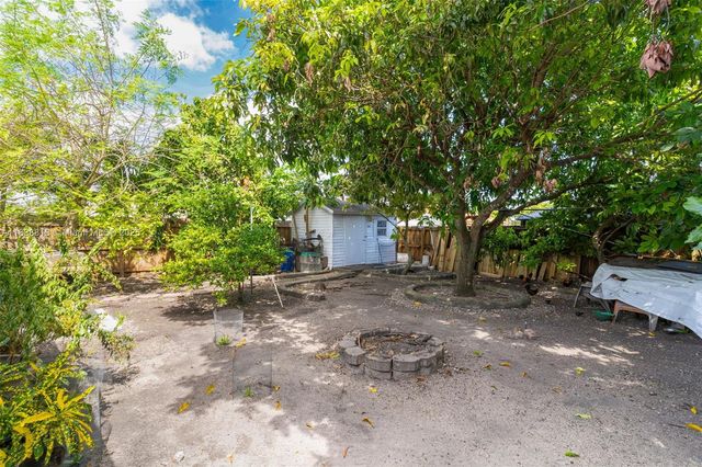 25237 SW 133rd Pl, Homestead, FL 33032