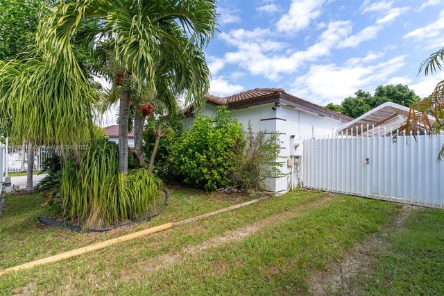 25237 SW 133rd Pl, Homestead, FL 33032