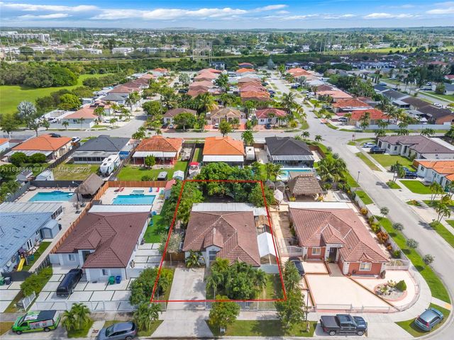 25237 SW 133rd Pl, Homestead, FL 33032