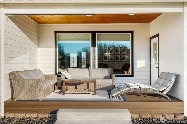 2054 Road H.2 NE, Moses Lake, WA 98837