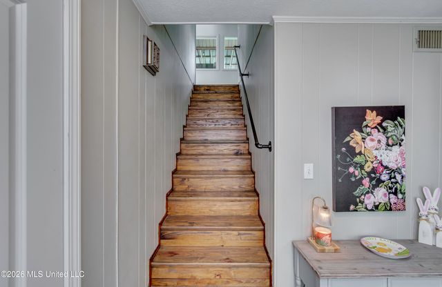 105 Point Clear, Florence, MS 39073