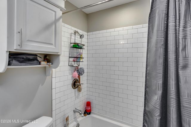 105 Point Clear, Florence, MS 39073