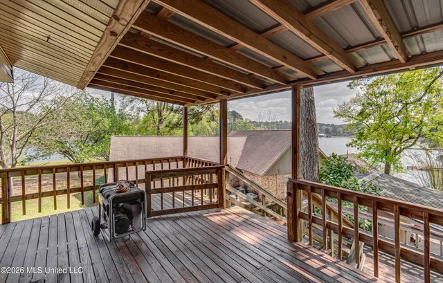 105 Point Clear, Florence, MS 39073