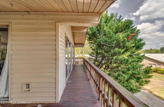 105 Point Clear, Florence, MS 39073