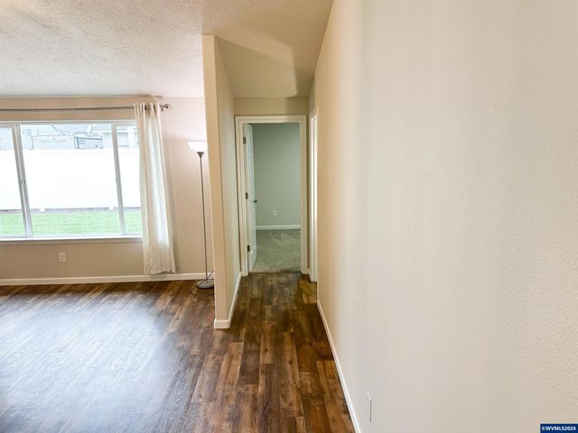 1879 Tecumseh St NE, Keizer, OR 97303