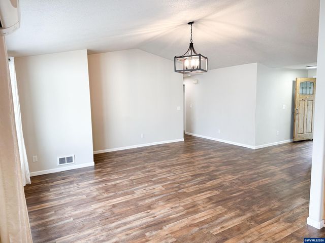 1879 Tecumseh St NE, Keizer, OR 97303