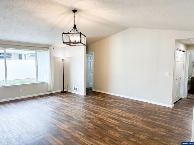 1879 Tecumseh St NE, Keizer, OR 97303