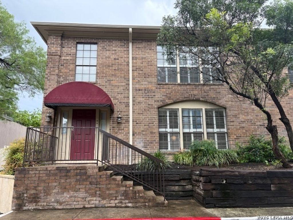 7926 Broadway Apt 402, San Antonio, TX 78209