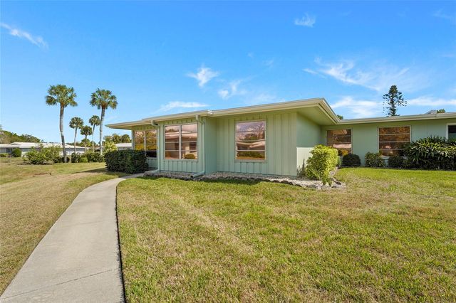 3206 VILLAGE GREEN DRIVE 1036, Sarasota, FL 34239