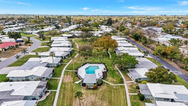 3206 VILLAGE GREEN DRIVE 1036, Sarasota, FL 34239