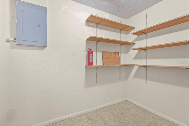 3206 VILLAGE GREEN DRIVE 1036, Sarasota, FL 34239