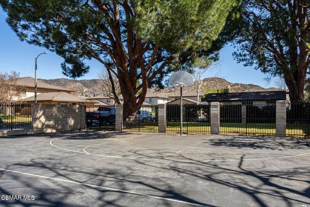 2069 N Avenida Refugio 1, Simi Valley, CA 93063