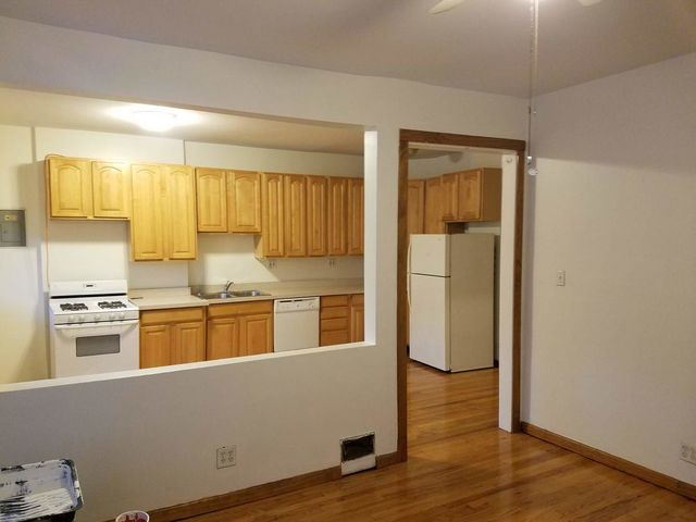 3728 N Wilton Avenue 2, Chicago, IL 60613