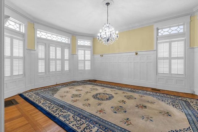 630 N 8th Street, St Joseph, MO 64501