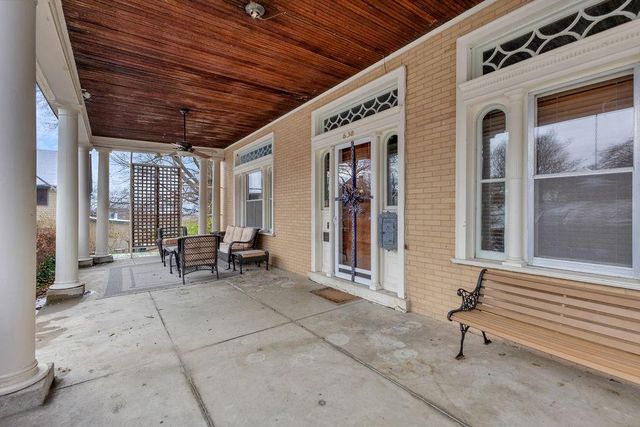 630 N 8th Street, St Joseph, MO 64501