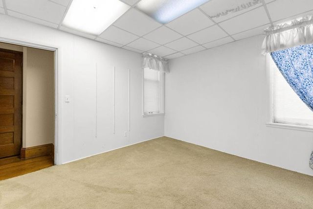 630 N 8th Street, St Joseph, MO 64501