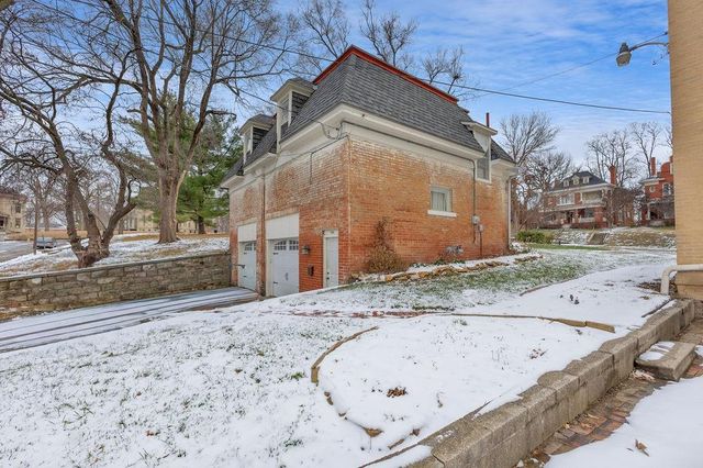 630 N 8th Street, St Joseph, MO 64501