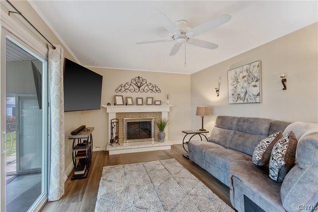 8023 Evesborough Drive, Clay, NY 13041