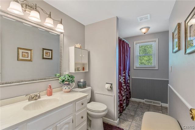 8023 Evesborough Drive, Clay, NY 13041